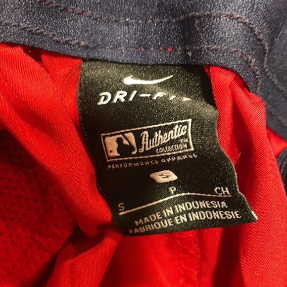 Boston Red Sox - Mens Shorts Small Nike - Picture 3 of 5